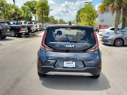Certified 2024 Kia Soul LX FWD image 5