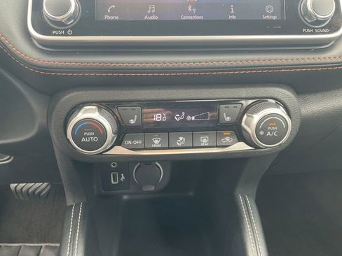 Used 2020 Nissan Kicks SR FWD image 15