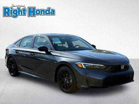 Used 2025 Honda Civic Sport image 10