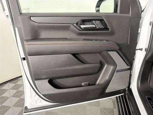 New 2026 GMC Yukon AT4 Ultimate AWD/4WD image 10