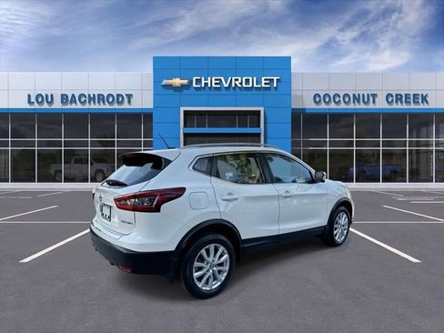 Used 2022 Nissan Rogue Sport SV w/ Technology Package AWD/4WD image 8