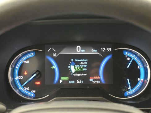 Certified 2025 Toyota RAV4 LE image 10