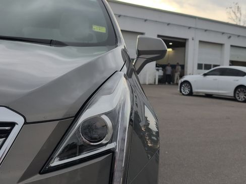 Used 2018 Cadillac XT5 Luxury w/ Driver Awareness Package image 13