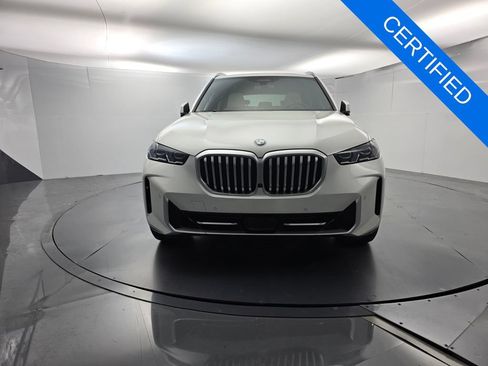 Used 2024 BMW X5 xDrive40i w/ Executive Package AWD/4WD image 2