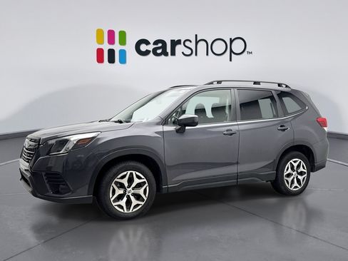Used 2022 Subaru Forester Premium w/ Popular Package #1 AWD/4WD image 1