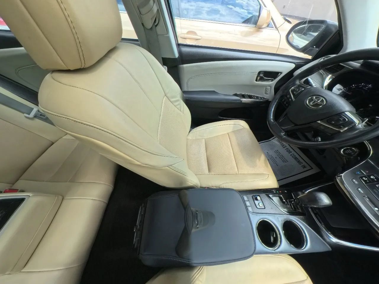 Used 2014 Toyota Avalon Limited w/ Technology Package FWD image 28