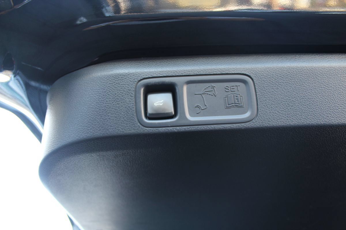 Used 2022 Ford Expedition XLT AWD/4WD image 38