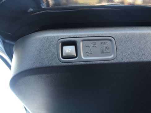 Used 2022 Ford Expedition XLT AWD/4WD image 38