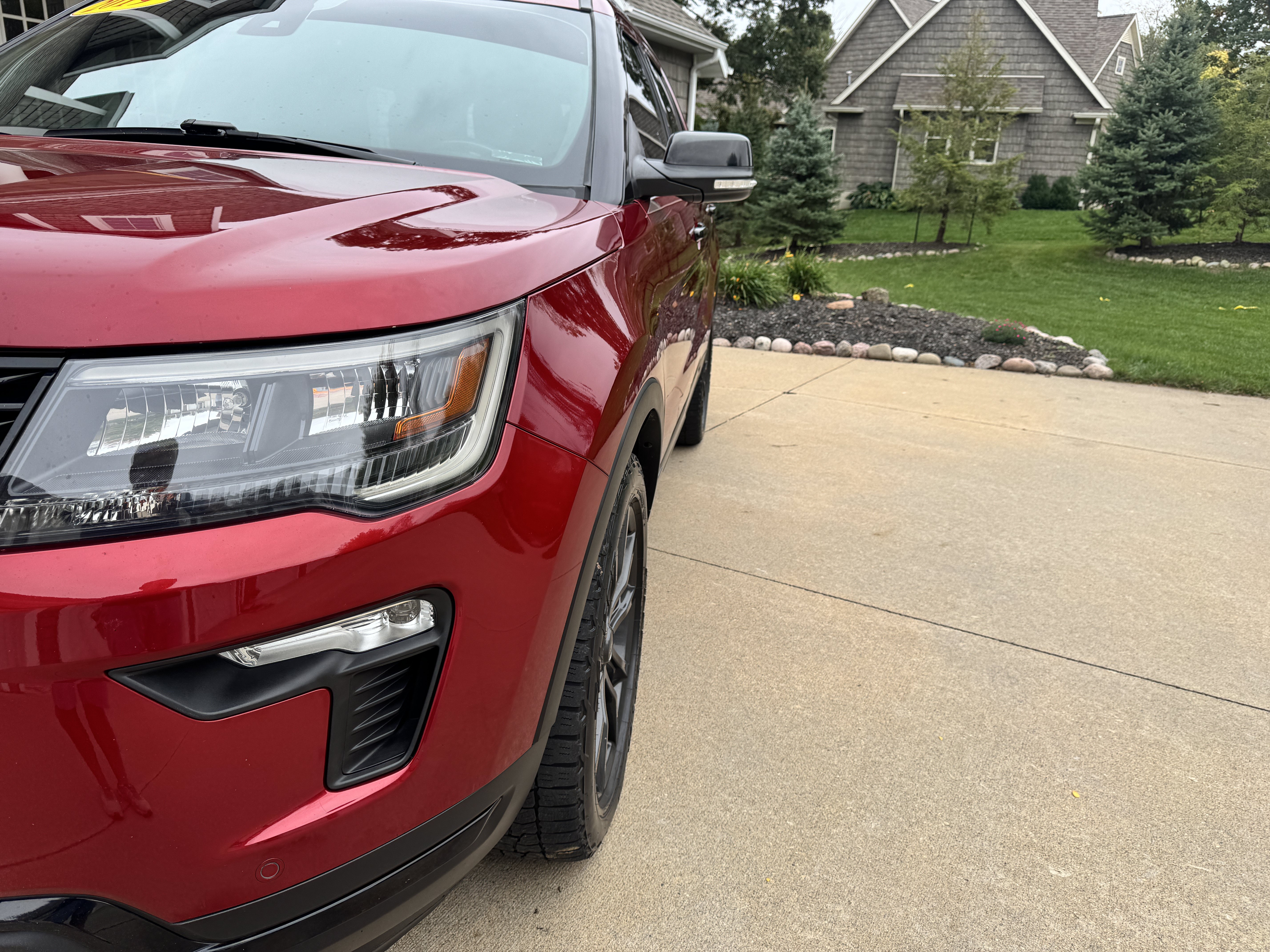 Used 2019 Ford Explorer Sport w/ Ford Safe & Smart Package AWD/4WD image 39