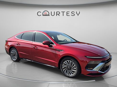 New 2026 Hyundai Sonata Limited FWD image 7