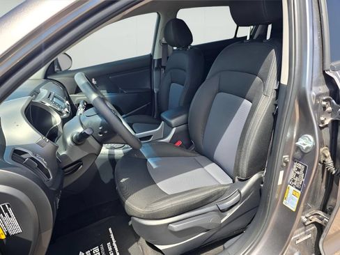 Used 2016 Kia Sportage LX w/ Option Group 017 AWD/4WD image 26