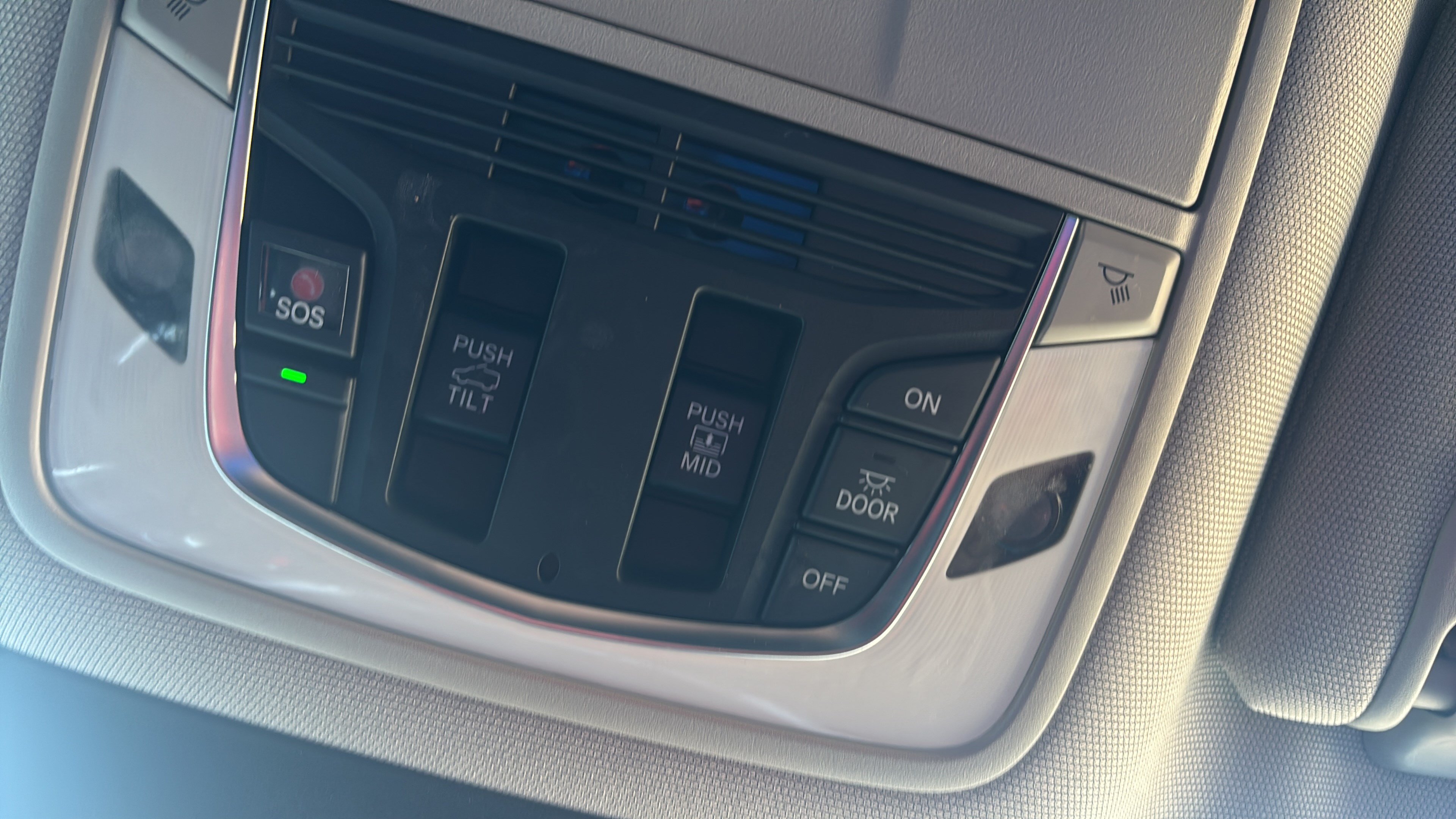 Certified 2025 Acura MDX FWD image 11