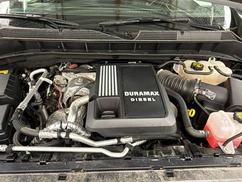 Used 2024 Chevrolet Silverado 1500 RST AWD/4WD image 29