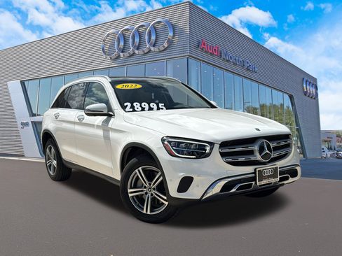 Used 2022 Mercedes-Benz GLC 300 image 1