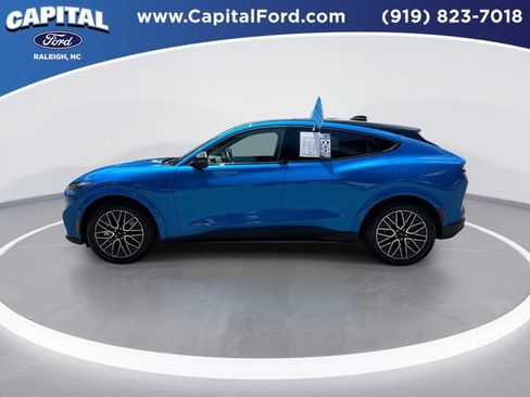 Used 2025 Ford Mustang Mach-E Premium AWD/4WD image 5