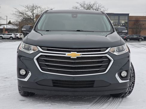 Used 2021 Chevrolet Traverse LT image 11