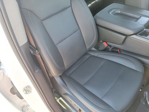Used 2025 Chevrolet Silverado 2500 LTZ AWD/4WD image 21