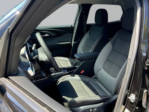 Used 2023 Chevrolet TrailBlazer LT w/ Convenience Package AWD/4WD image 15