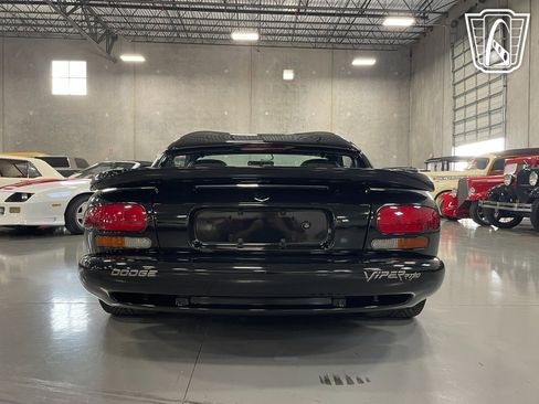 Used 1994 Dodge Viper RT/10 image 15