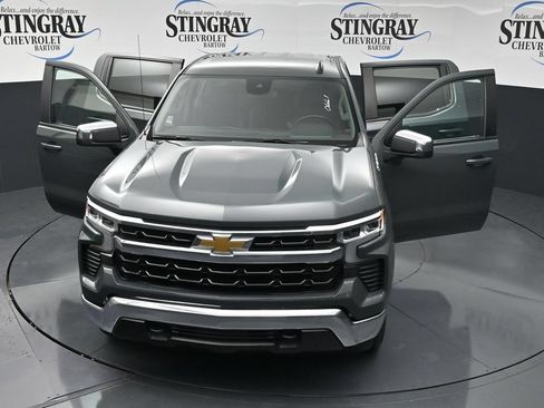 Used 2025 Chevrolet Silverado 1500 LT AWD/4WD image 35