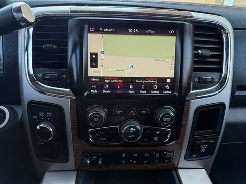 Used 2018 RAM 3500 Laramie AWD/4WD image 9