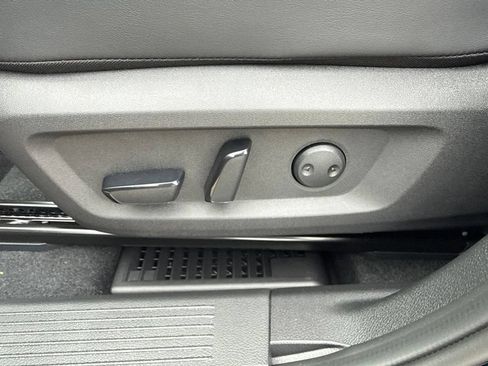 New 2026 Nissan Rogue Platinum AWD/4WD image 13