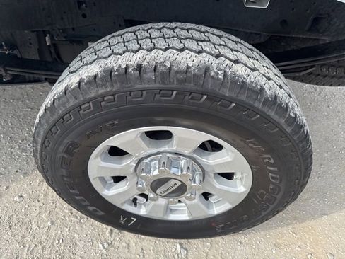 Used 2024 Ford F250 XLT w/ FX4 Off-Road Package image 16