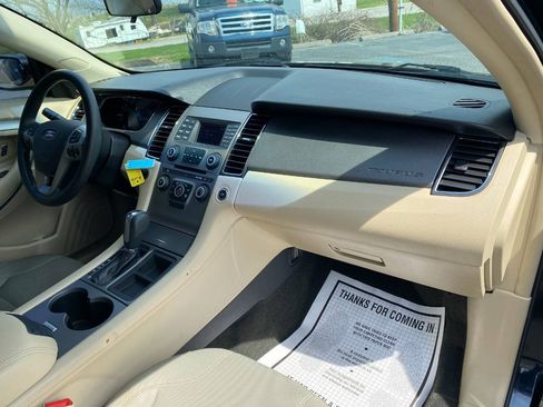 Used 2015 Ford Taurus SE FWD image 29