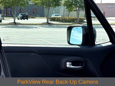 Used 2023 Jeep Renegade Latitude AWD/4WD image 10