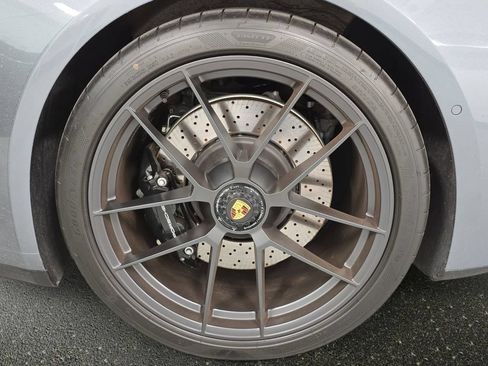 Certified 2026 Porsche 911 Targa 4 GTS AWD/4WD image 28