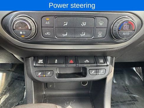 Used 2016 Chevrolet Colorado LT w/ Luxury Package, Chrome AWD/4WD image 26