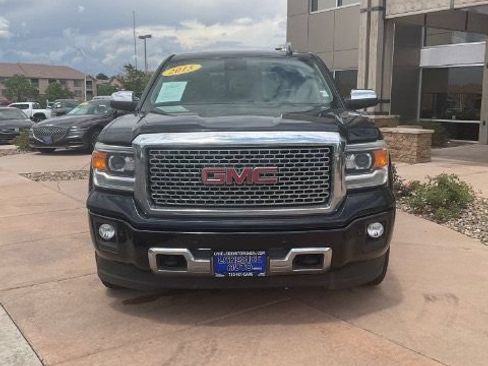Used 2015 GMC Sierra 1500 Denali w/ Driver Alert Package AWD/4WD image 9