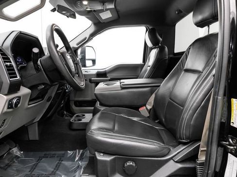 Used 2017 Ford F350 XLT w/ XLT Value Package image 12