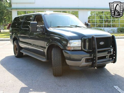 Used 2003 Ford Excursion Limited image 3