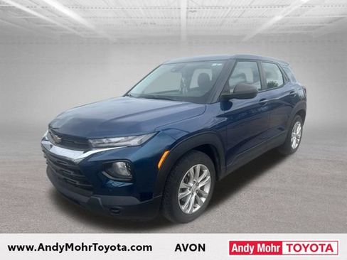 Used 2021 Chevrolet TrailBlazer LS FWD image 3