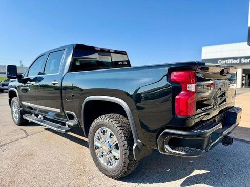 Used 2024 Chevrolet Silverado 3500 High Country w/ Technology Package AWD/4WD image 6