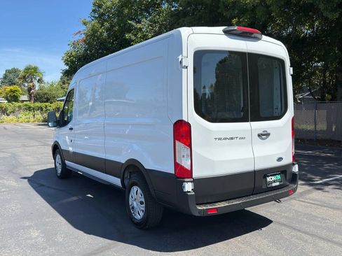 Used 2021 Ford Transit 250 Medium Roof RWD image 4