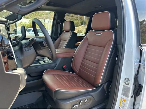New 2025 GMC Sierra 2500 Denali Ultimate image 25