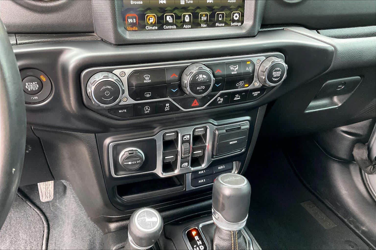 Used 2022 Jeep Gladiator Overland AWD/4WD image 32