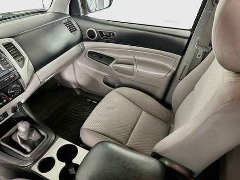 Used 2013 Toyota Tacoma 4x4 Access Cab V6 w/ SR5 Pkg image 22