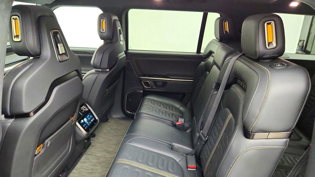 Used 2024 Rivian R1S Adventure Dual AWD/4WD image 22