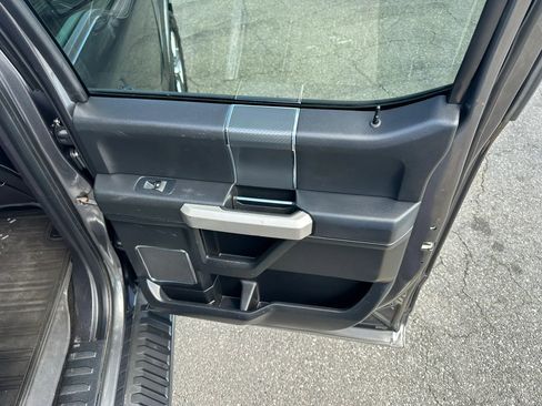 Used 2018 Ford F150 Lariat AWD/4WD image 37