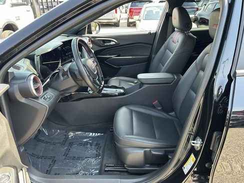 Used 2024 Chevrolet Trax RS w/ Driver Confidence Package image 18