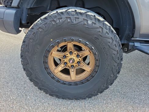 Used 2023 Ford Bronco Black Diamond AWD/4WD image 6