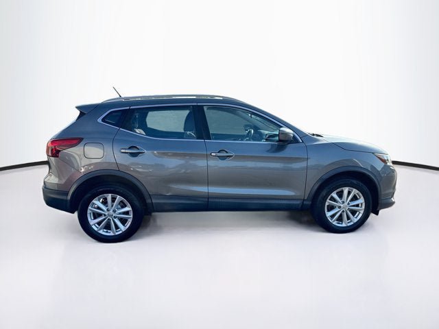 Used 2018 Nissan Rogue Sport SV AWD/4WD image 4