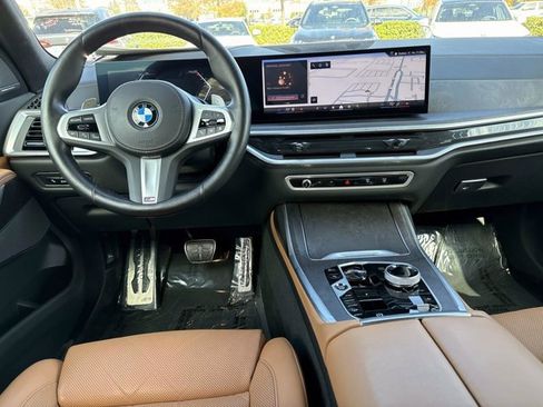 Certified 2024 BMW X7 xDrive40i w/ Executive Package image 18