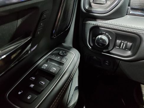 Used 2022 RAM 1500 Limited AWD/4WD image 42