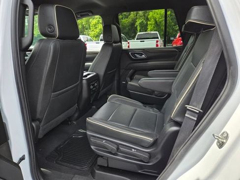 Used 2024 Chevrolet Tahoe Premier AWD/4WD image 12