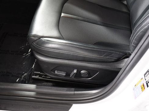 Used 2022 Kia K5 GT-Line image 16