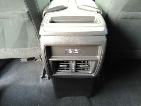 Used 2019 Nissan Murano SV image 26